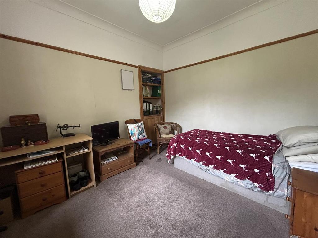 Ground Floor Bedroom/Snug/Office