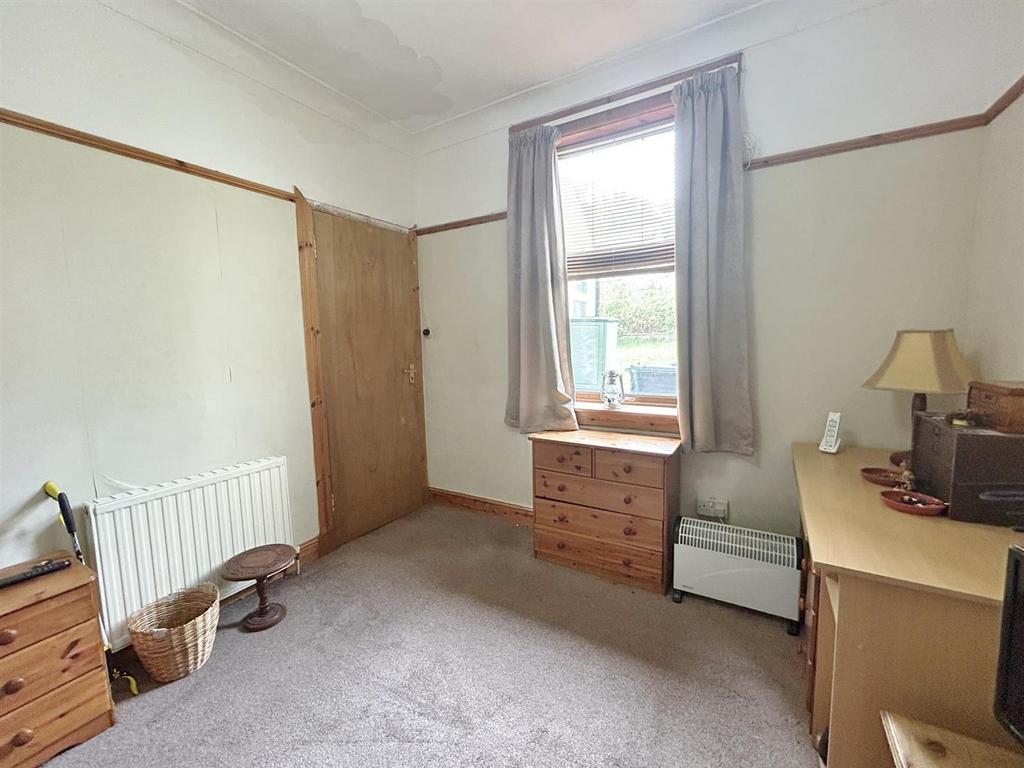 Ground Floor Bedroom/Snug/Office
