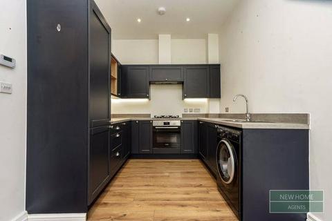 2 bedroom end of terrace house for sale, Bobbin Row, Leeds, LS12