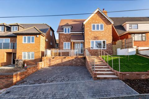 4 bedroom detached house for sale, Clovelly Drive, Minster-On-Sea ME12