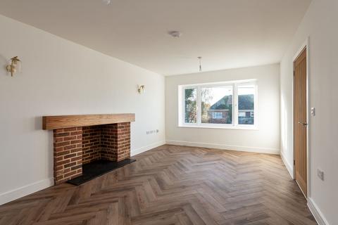 4 bedroom detached house for sale, Clovelly Drive, Minster-On-Sea ME12