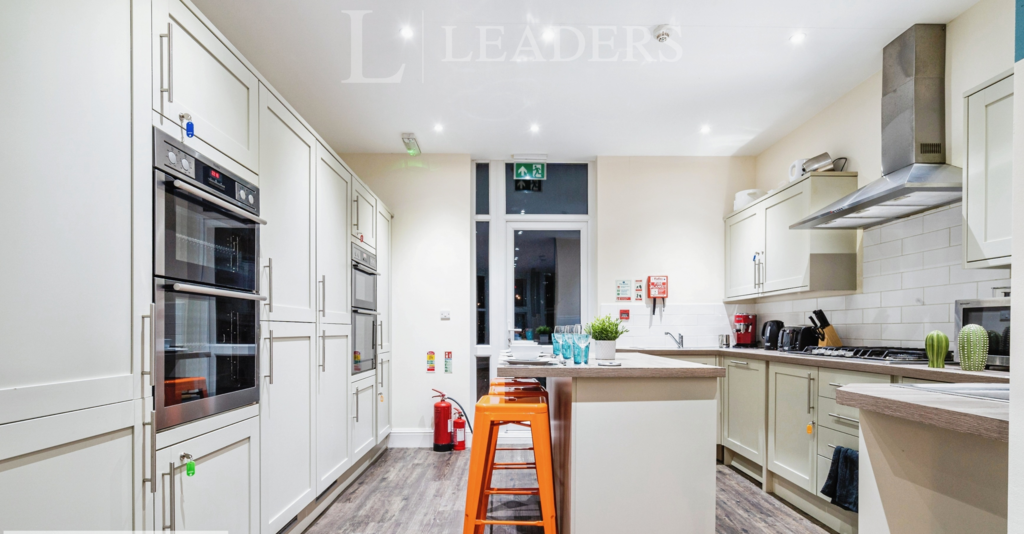 92688937-kitchen Reg