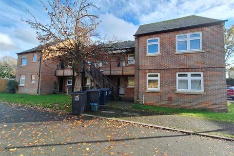 undefined, Haltside, Hatfield AL10