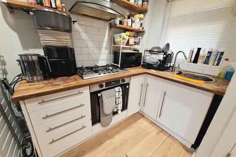 undefined, Haltside, Hatfield AL10