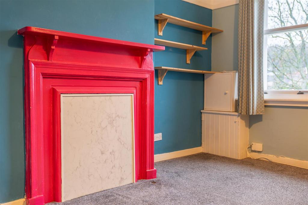 Darnhall inside-14.jpg