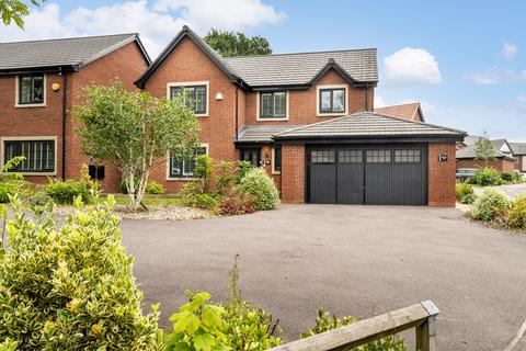 4 bedroom detached house for sale, Hewlett Way, Westhoughton, Bolton, Lancashire, BL5