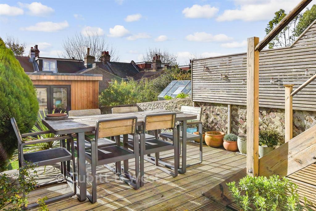 Patio / Decking