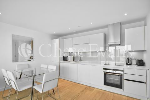 3 bedroom flat to rent, Horizons Tower, 1 Yabsley Street, Canary Wharf, London, E14