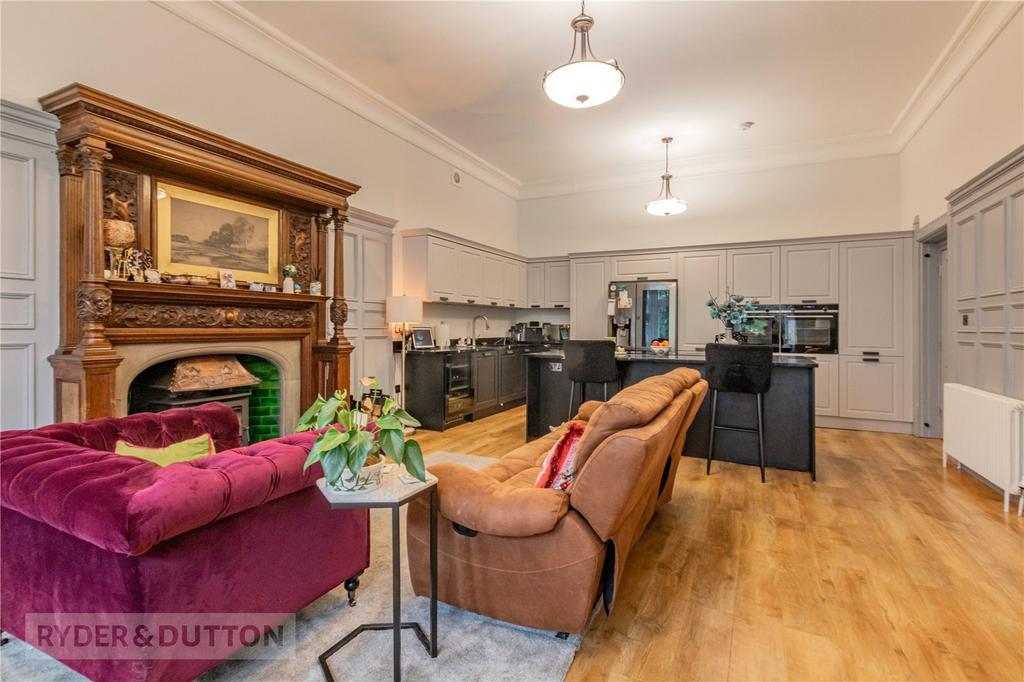 Kitcken/Lounge Area