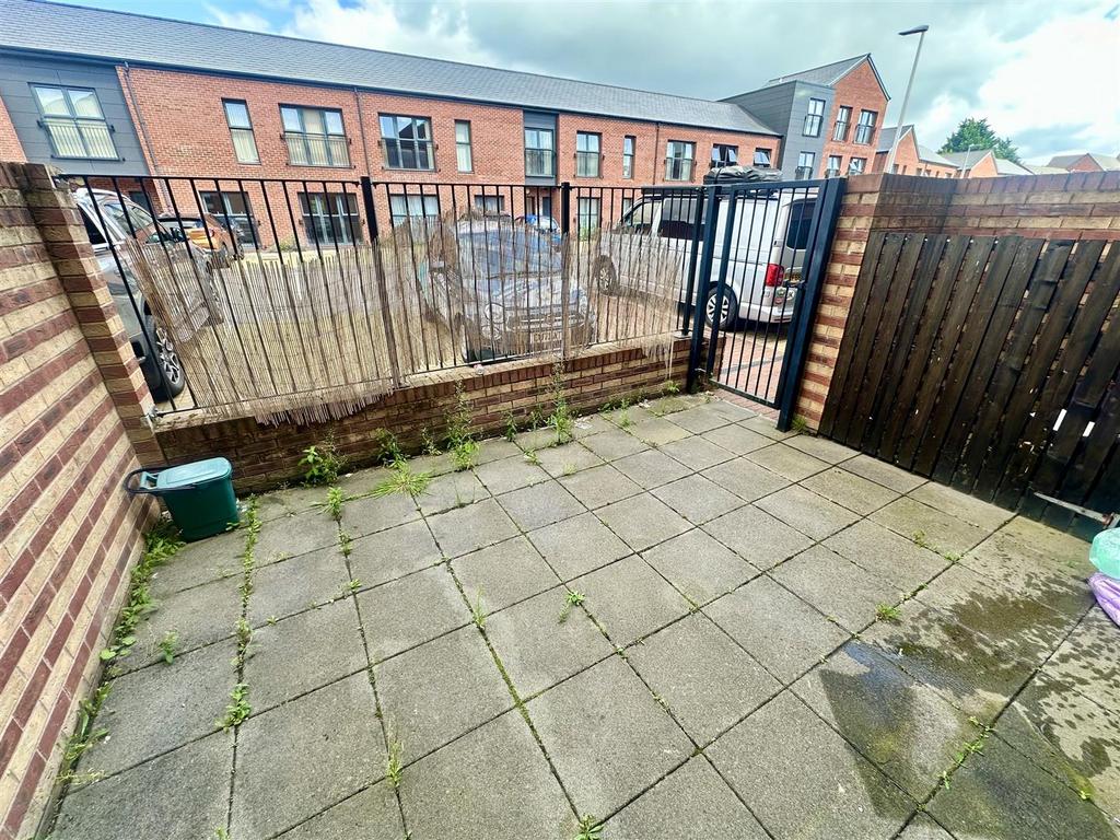 Courtyard.jpeg