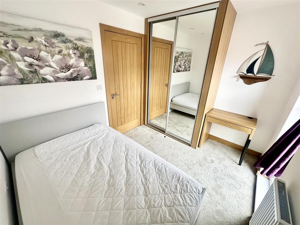 Bed 3.jpeg