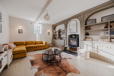 undefined, Stunning Long Sutton Home with Indoor Pool, Gym, Games Room, Annexe, and Landscaped Gardens