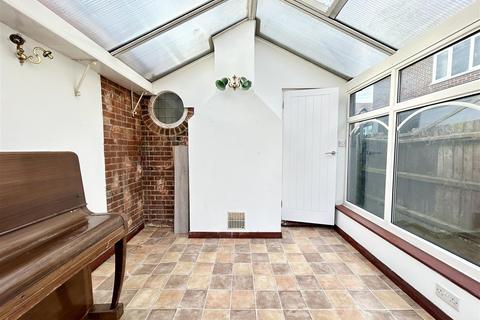 undefined, Room 2, Hart Road