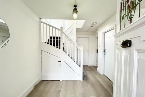 undefined, Room 2, Hart Road