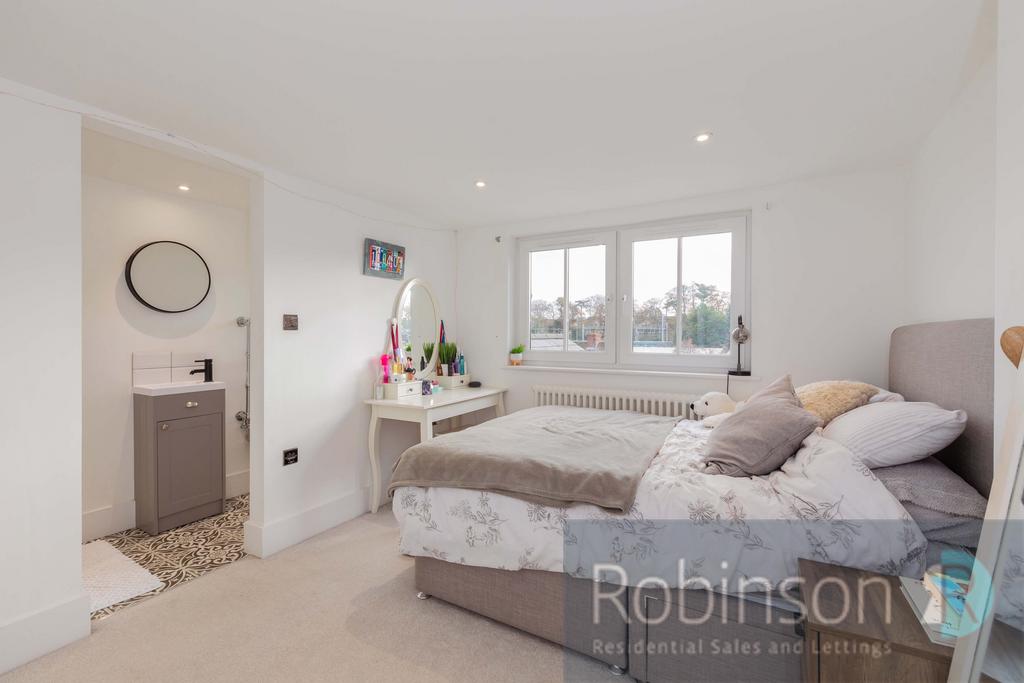 67 Clare Road-18