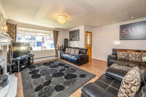 undefined, Ross Close, Wolverhampton, WV3