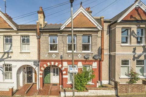 3 bedroom flat for sale, Idlecombe Road, London SW17