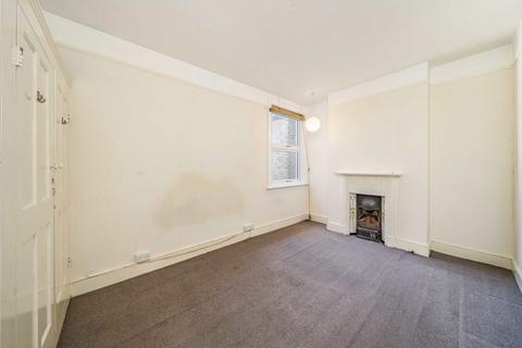 3 bedroom flat for sale, Idlecombe Road, London SW17