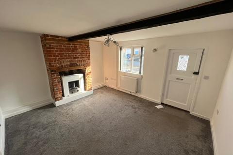 2 bedroom house to rent, Maidstone Road, Felixstowe IP11