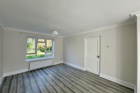 undefined, CHESTER CLOSE, DORKING, RH4
