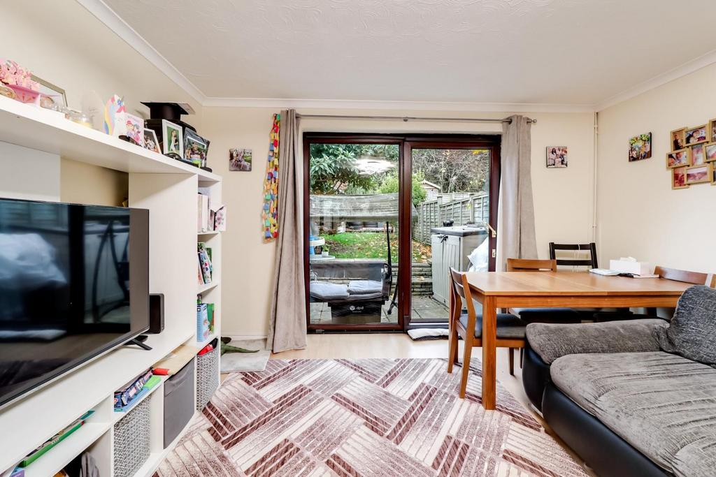 Living-room-2.jpg