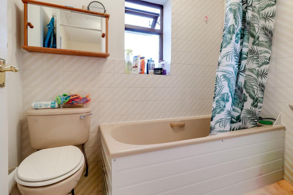 Bathroom-2.jpg