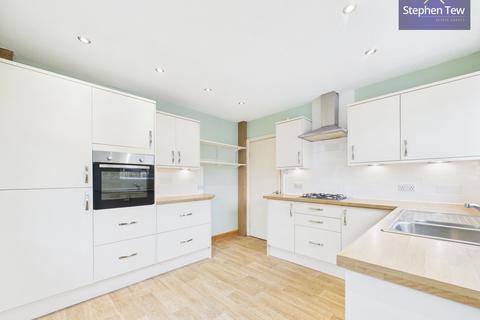 2 bedroom semi-detached bungalow for sale, Coniston Avenue, Poulton-Le-Fylde FY6