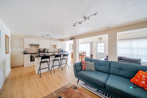 undefined, Reynoldston, Swansea