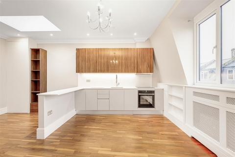 undefined, Upper Richmond Road West, East Sheen, London