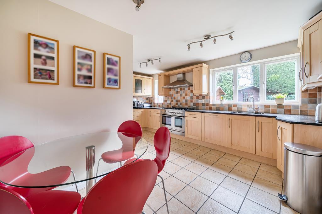 Kitchen/Dining Area