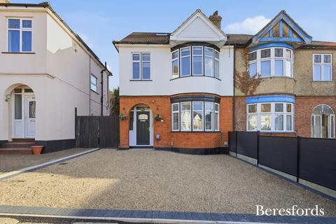 undefined, Lenmore Avenue, Grays, RM17