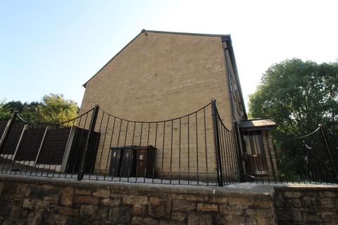 3 bedroom semi-detached house to rent, Platt Street, Padfield, Glossop SK13