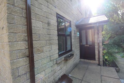 3 bedroom semi-detached house to rent, Platt Street, Padfield, Glossop SK13