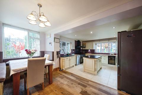 5 bedroom detached house for sale, Christopher Road, Halesowen B62