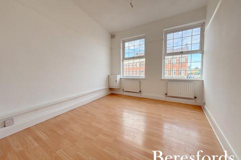 undefined, Station Road, Upminster, RM14