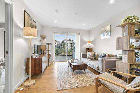 2 bedroom apartment to rent, Ferry Lane London N17