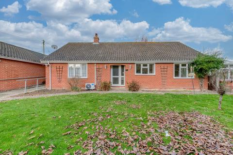 4 bedroom detached bungalow for sale, Station Road, Norwich NR15