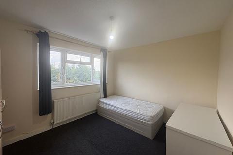 undefined, Bannister Close, Greenford
