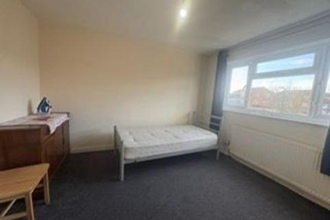 undefined, Bannister Close, Greenford