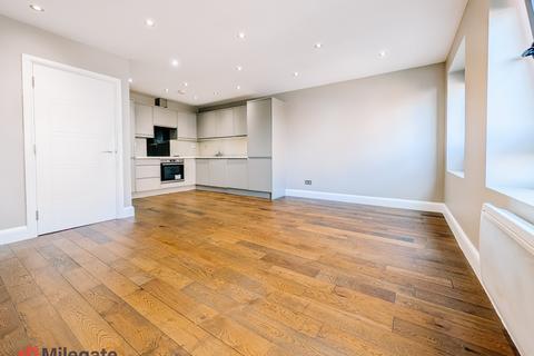 undefined, High Street, Brentwood CM14