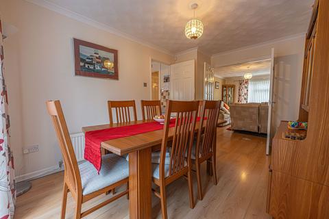 3 bedroom semi-detached house for sale, Poplar Avenue, New Inn, NP4