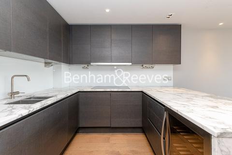 2 bedroom apartment to rent, Parrs Way, Hammersmith W6