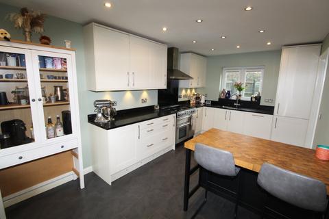4 bedroom link detached house for sale, Lacey Close, Lutterworth LE17