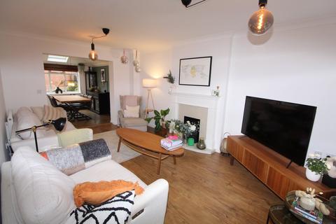 4 bedroom link detached house for sale, Lacey Close, Lutterworth LE17