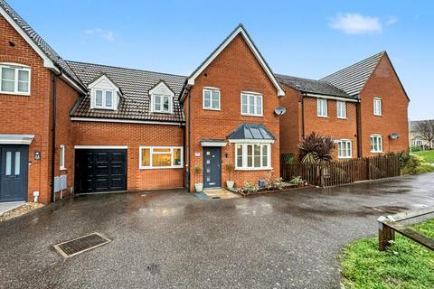 4 bedroom link detached house for sale, Brambling Close, Stowmarket, IP14