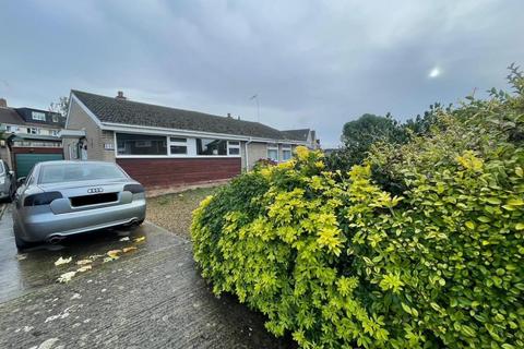 2 bedroom semi-detached bungalow for sale, Queen Emmas,  Witney,  OX28