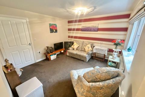 2 bedroom ground floor flat for sale, Brett Young Close, Halesowen B63