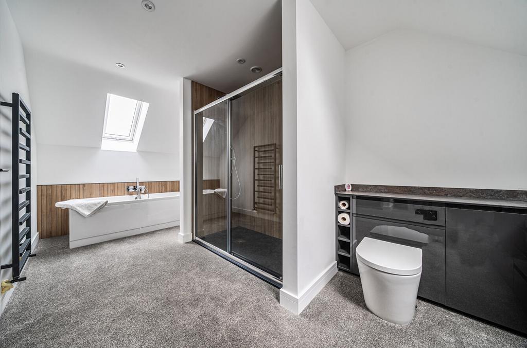 1356069-12-68f272...