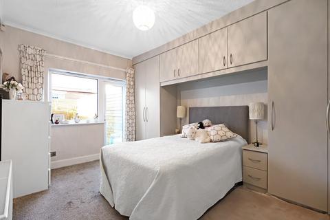 2 bedroom bungalow for sale, Sandhurst Avenue, Lytham St Annes, FY8