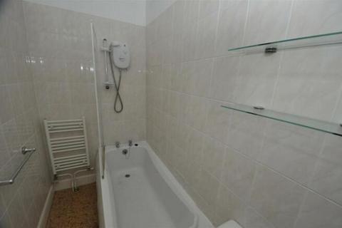 2 bedroom flat to rent, Sidwell Street, Exeter, EX4